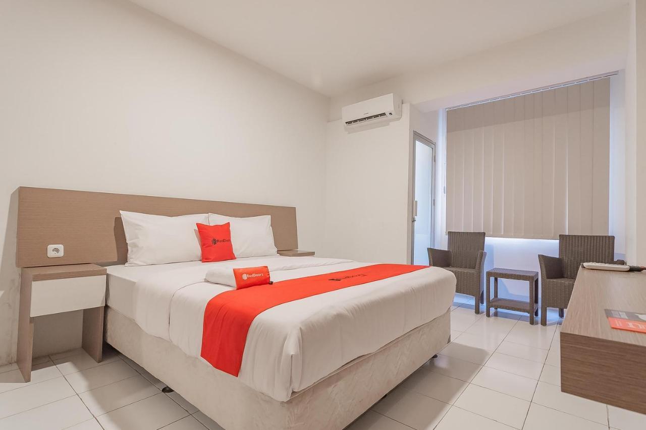 Reddoorz Apartment @ Emerald Towers Bandung Luaran gambar