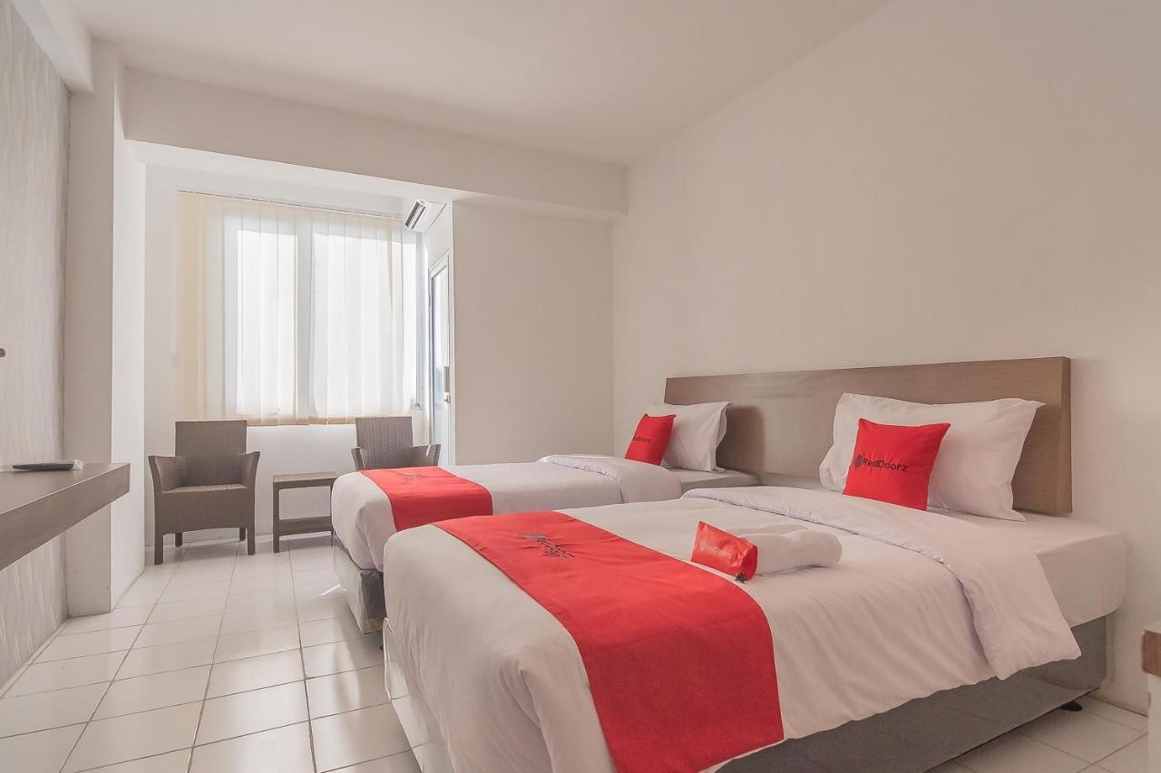 Reddoorz Apartment @ Emerald Towers Bandung Luaran gambar