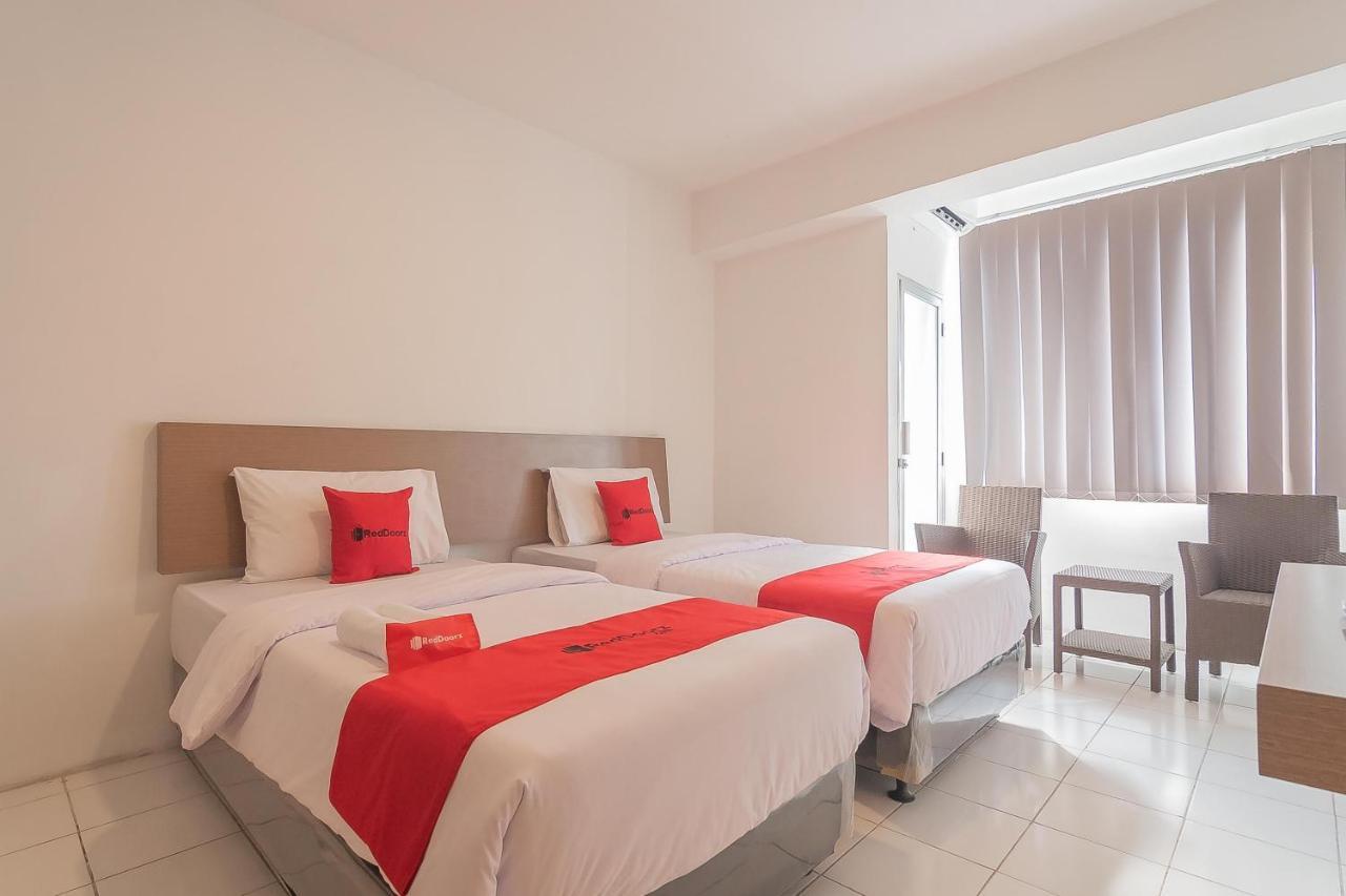 Reddoorz Apartment @ Emerald Towers Bandung Luaran gambar